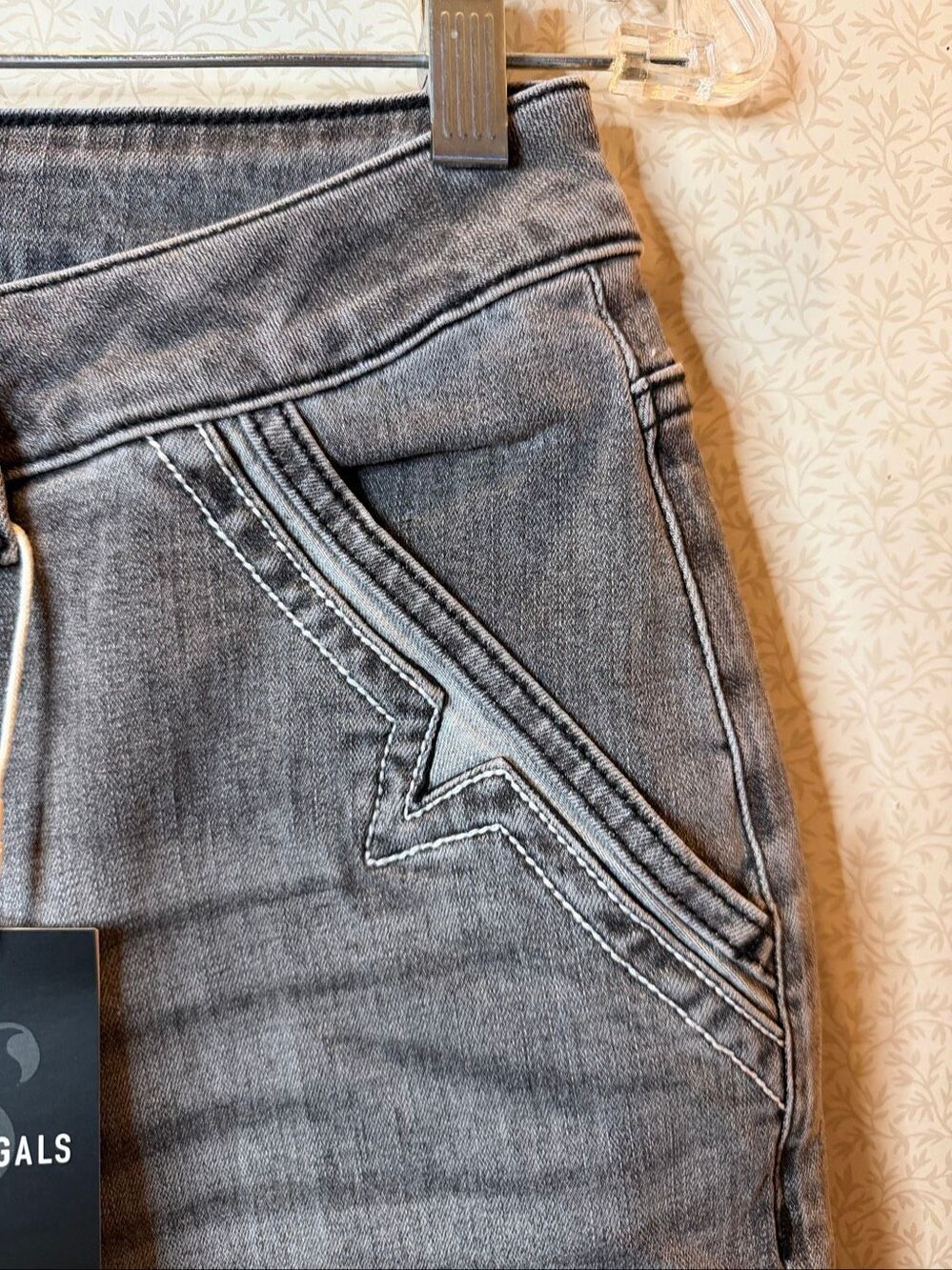 NWT Flamingals gray stone washed jeans - Picture 3 of 9